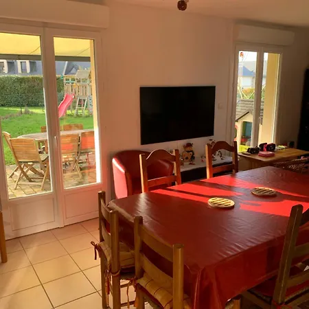 Holiday home Happy Hour, 4 Chambres, Jardin, Parking, Hauteurs De